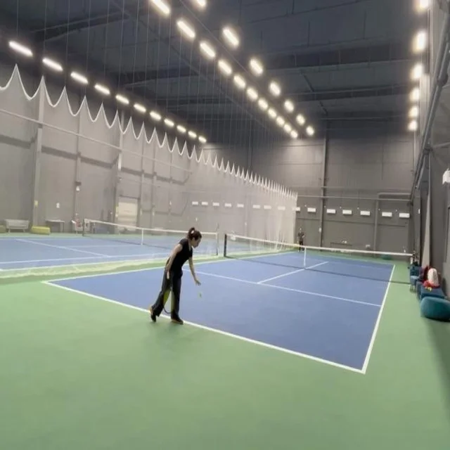 红土大师赛展开激烈角逐吸引关注